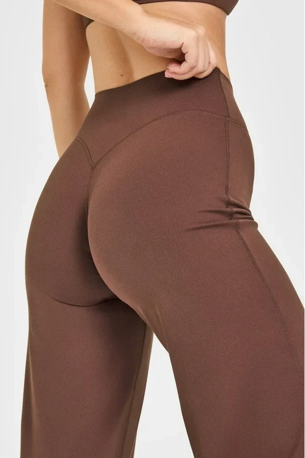 Align Straight-Leg Yoga Pants