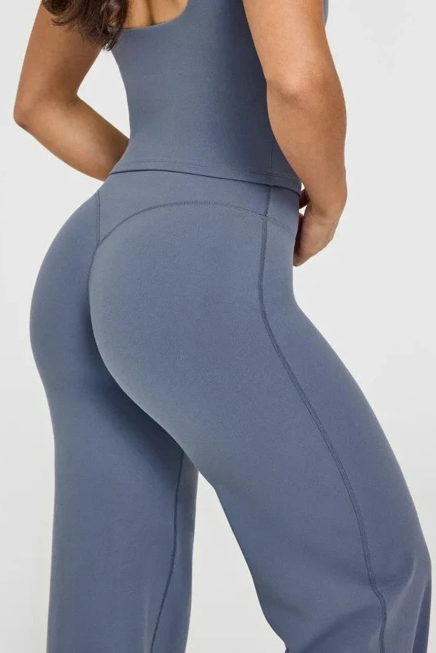 Align Straight-Leg Yoga Pants